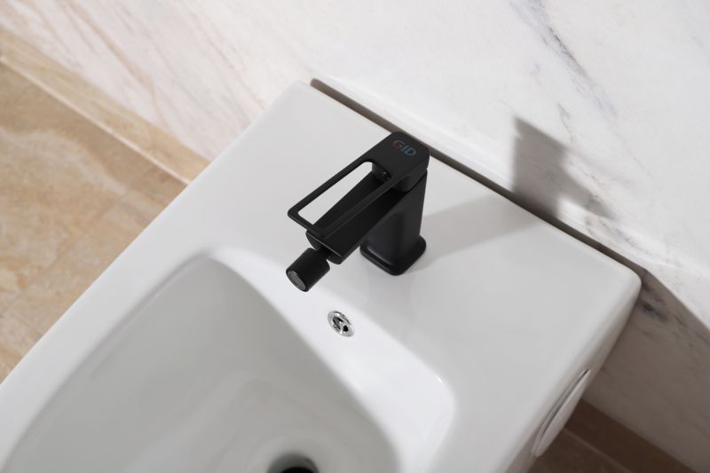 Смеситель для биде Gid Niagara L057-BM-B L057BMB черный матовый