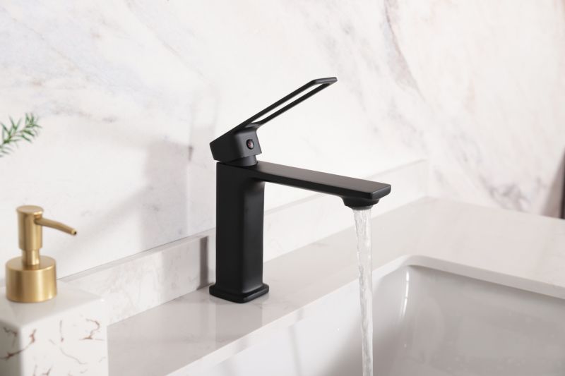 Смеситель для раковины Gid Niagara L057-BM-K L057BMK черный матовый