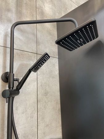 Душевая система с термостатом AltroBagno Lamberto 030418 NeOp черный матовый Душевая система с термостатом AltroBagno Lamberto 030418 NeOp черный матовый