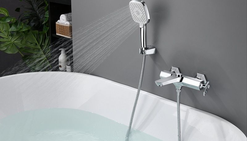 Смеситель для ванны Lemark Prizma LM3914C