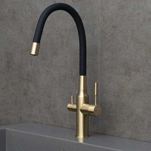 Смеситель для кухни Lemark Expert LM5083LGN-Black с подключением к фильтру с питьевой водой чёрный/золото Смеситель для кухни Lemark Expert LM5083LGN-Black с подключением к фильтру с питьевой водой чёрный/золото