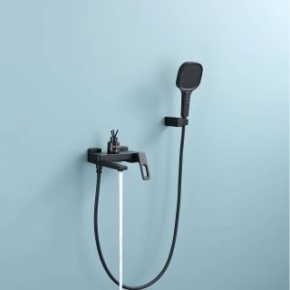 Смеситель для ванны Raglo R51.30.06 чёрный Смеситель для ванны Raglo R51.30.06 чёрный