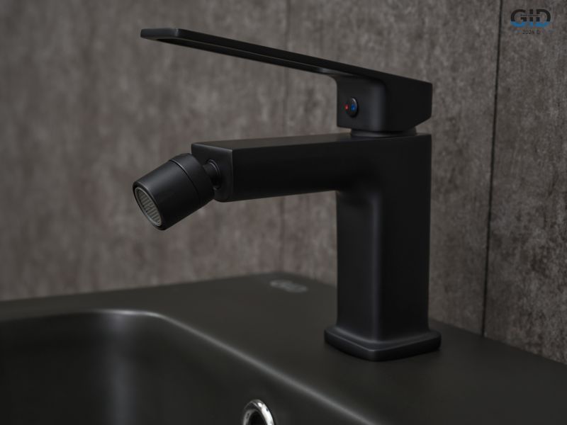 Смеситель для биде Gid Niagara L057-BM-B L057BMB черный матовый