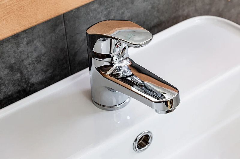 OneLife by Orange P01-022cr полимерный смеситель для раковины с гигиеническим душем, хром