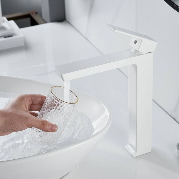 Смеситель для раковины Rose R1811C-1 белый