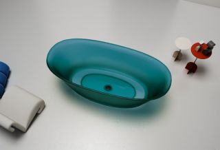 Прозрачная ванна ABBER Kristall AT9707Aquamarin из полиэфирной смолы 170x75см бирюзовый Прозрачная ванна ABBER Kristall AT9707Aquamarin из полиэфирной смолы 170x75см бирюзовый