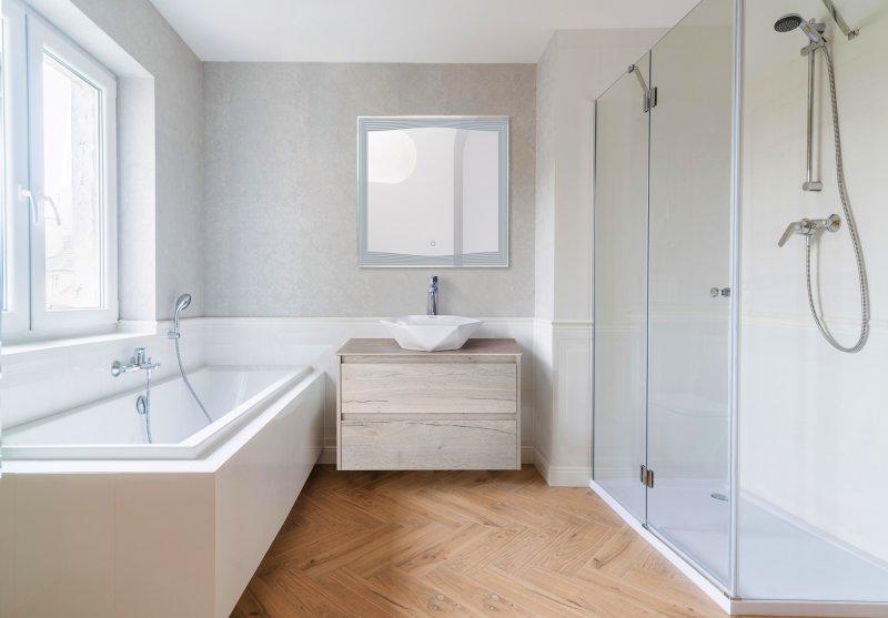 Зеркало BelBagno с LED-подсветкой и сенсорным управлением SPC-LNS-700-700-LED-TCH