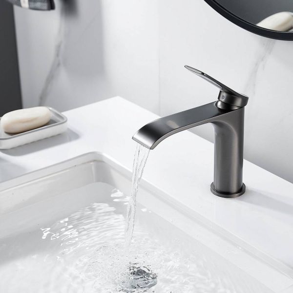 Смеситель для раковины Shevanik S4101T оружейная сталь