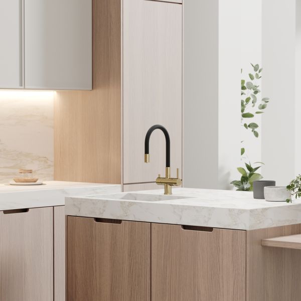 Смеситель для кухни Sancos Lucia SC4004BG брашированное золото