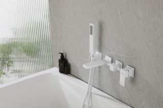 Смеситель ABBER Daheim AF8230W для ванны белый матовый