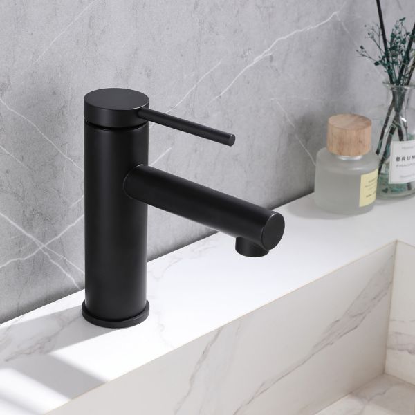 Смеситель для раковины ABBER Emotion AF8810B чёрный матовый