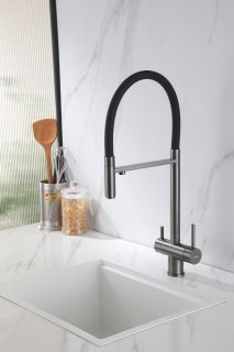 Смеситель для кухни ABBER Wasser Kreis AF81141NG с подключением фильтра и выдвижной лейкой оружейная сталь