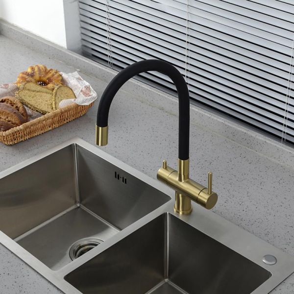 Смеситель для кухни Gappo G4398-33 под фильтр с гибким изливом чёрный/золото Смеситель для кухни Gappo G4398-33 под фильтр с гибким изливом чёрный/золото