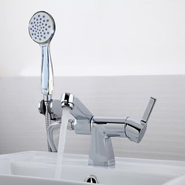 Смеситель для раковины Gappo G1204 с душевой лейкой хром