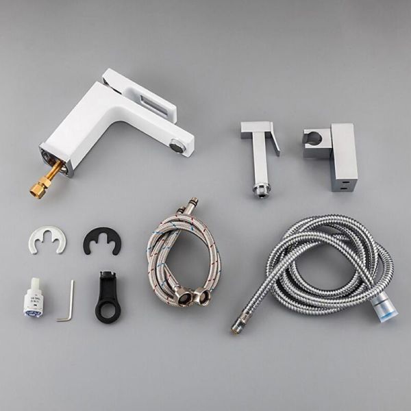 Смеситель для раковины с гигиеническим душем Gappo G1017-1 белый/хром