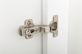 Зеркальный шкаф BelBagno с одной распашной дверью, с двумя стеклянными полками, со встроенной подсветкой и сенсорным выключателем SPC-GRT-500/800-1A-LED-TCH белый матовый