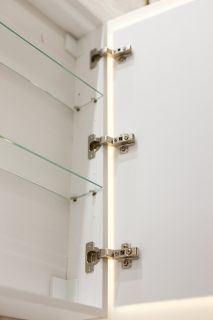 Зеркальный шкаф BelBagno с одной распашной дверью, с двумя стеклянными полками, со встроенной подсветкой и сенсорным выключателем SPC-MAR-400/800-1A-LED-TCH, 1 белый матовый