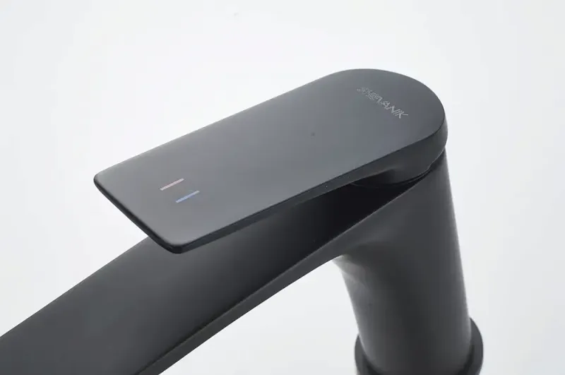 Смеситель для раковины Shevanik S9101H чёрный