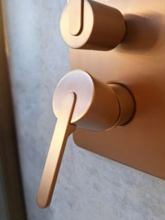Душевая система AltroBagno Unione 040109 RaSp медь матовая Душевая система AltroBagno Unione 040109 RaSp медь матовая