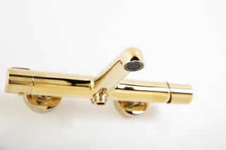 Смеситель BelBagno для ванны и душа в комплекте с ручным душем, шлангом и держателем, золото UNO-VASM/DFS-ORO