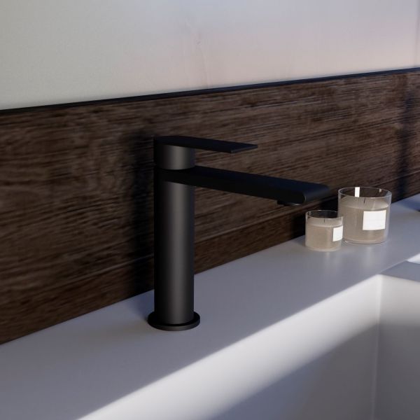 Смеситель для раковины Vincea Vogue (SS) VBF-2VS1MB, черный