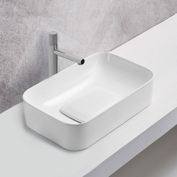 Раковина керамическая Vincea VBS-50450, накладная