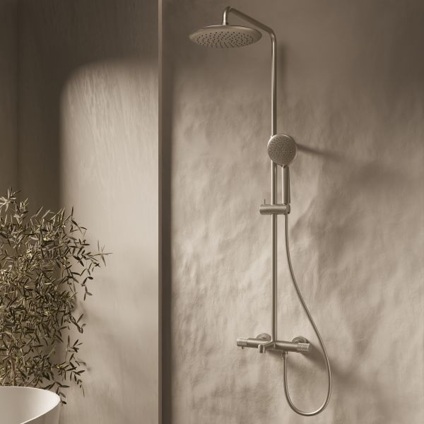 Душевая стойка Vincea Desire VSFS-1D1TBN термостатическая, брашированный никель