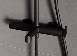 Душевая стойка Vincea Rim VSFS-2RM1MB, черный