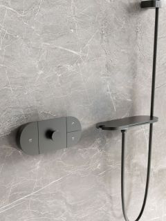 Душевой комплект Vincea Futura VSFW-2F12TMB с термостатом трехрежимный чёрный