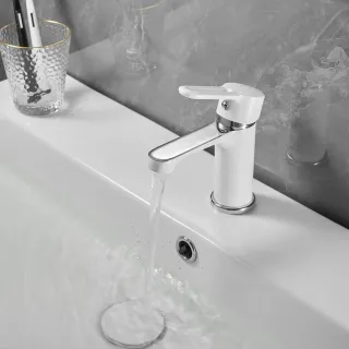Смеситель для раковины Shevanik S8101F белый/хром Смеситель для раковины Shevanik S8101F белый/хром