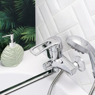 Смеситель для ванны с душем BOOU B8206-18F хром Смеситель для ванны с душем BOOU B8206-18F хром