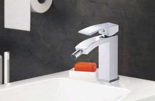 Смеситель для биде Rose R1507F белый/хром Смеситель для биде Rose R1507F белый/хром