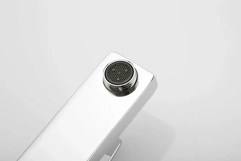 Смеситель для раковины Rose R1001-1 хром Смеситель для раковины Rose R1001-1 хром