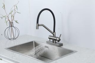 Смеситель для кухни Gappo G4098-9 с водопадом и гибким изливом оружейная сталь Смеситель для кухни Gappo G4098-9 с водопадом и гибким изливом оружейная сталь