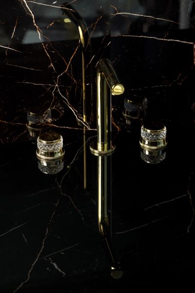 Встраиваемый смеситель для раковины Boheme Aura 152-G-A золото