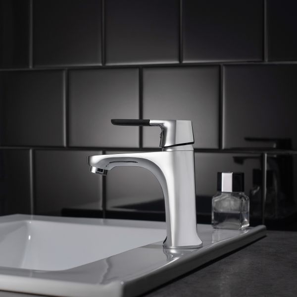 Смеситель для раковины РМС SL123BL-001F хром Смеситель для раковины РМС SL123BL-001F хром