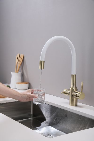 Смеситель для кухни Paulmark Salix Sa213419-BRw белый/бронза